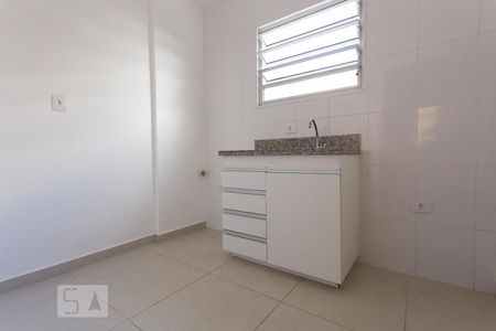 Cozinha de kitnet/studio para alugar com 1 quarto, 34m² em Bela Vista, São Paulo