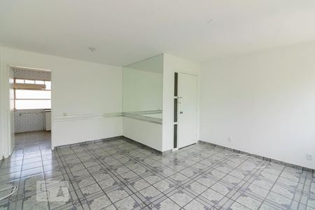 Sala de apartamento para alugar com 3 quartos, 85m² em Vila Olímpia, São Paulo