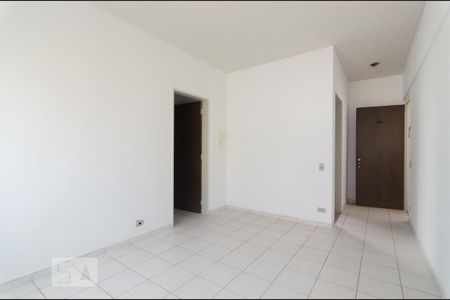 Sala de apartamento para alugar com 1 quarto, 57m² em Centro, Campinas