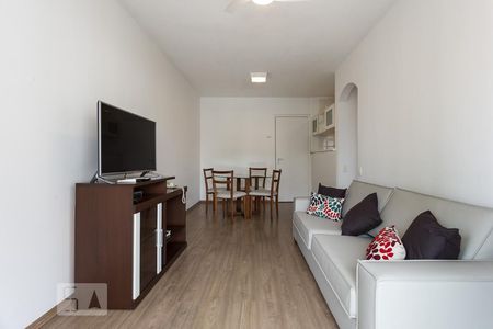 Sala de apartamento para alugar com 1 quarto, 50m² em Vila Nova Conceição, São Paulo