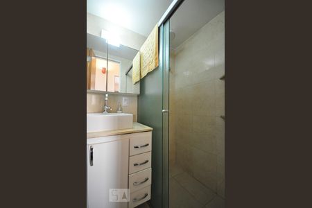 banheiro de apartamento para alugar com 2 quartos, 62m² em Vila Gomes, São Paulo