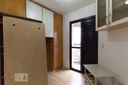Quarto 1 de apartamento para alugar com 3 quartos, 72m² em Vila Brasílio Machado, São Paulo