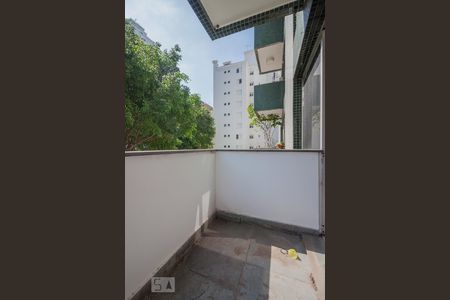 Varanda de apartamento para alugar com 3 quartos, 130m² em Real Parque, São Paulo