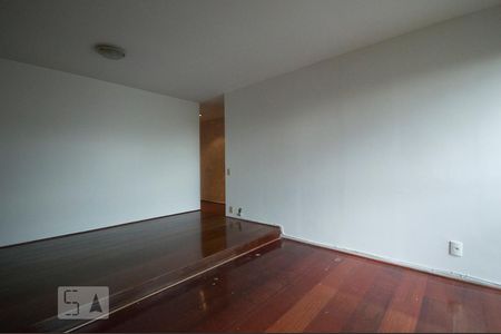 Sala de apartamento para alugar com 2 quartos, 90m² em Santo Amaro, São Paulo