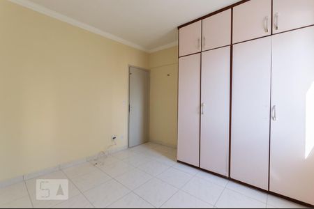 Quarto de apartamento à venda com 2 quartos, 70m² em Vila Osasco, Osasco