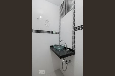 Lavabo de apartamento à venda com 2 quartos, 56m² em Jardim Arpoador, São Paulo