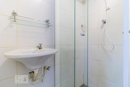 Banheiro - Pia de kitnet/studio para alugar com 1 quarto, 32m² em Vila Buarque, São Paulo