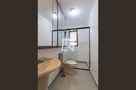 Banheiro de apartamento à venda com 1 quarto, 41m² em Indianópolis, São Paulo