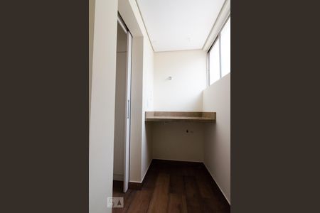 Lavanderia de apartamento para alugar com 1 quarto, 60m² em Centro, Campinas