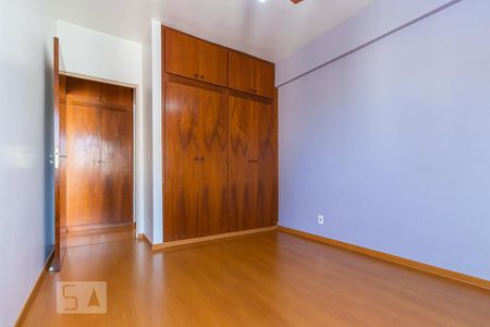 Quarto de apartamento à venda com 1 quarto, 56m² em Centro, Campinas