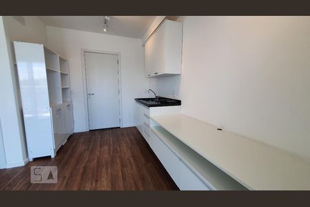 Cozinha de kitnet/studio à venda com 1 quarto, 33m² em Barra Funda, São Paulo