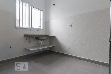 cozinha de apartamento para alugar com 1 quarto, 40m² em Bom Retiro, São Paulo