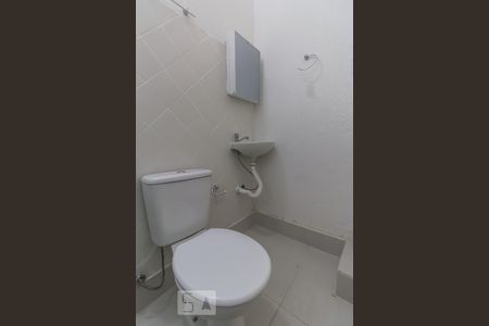 banheiro de apartamento para alugar com 1 quarto, 40m² em Bom Retiro, São Paulo