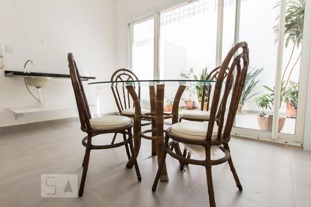 cozinha de apartamento para alugar com 2 quartos, 85m² em Bom Retiro, São Paulo