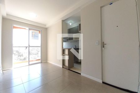 Sala de apartamento para alugar com 3 quartos, 60m² em Vila Satúrnia, Campinas
