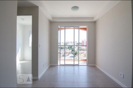 Sala de apartamento para alugar com 3 quartos, 60m² em Vila Satúrnia, Campinas