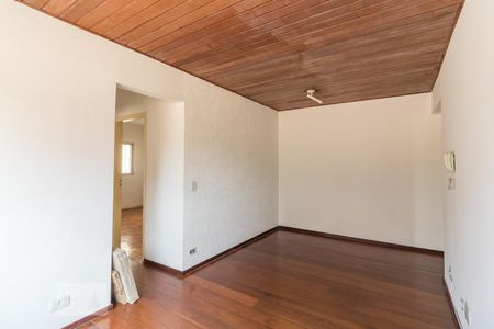 Apartamento para alugar com 70m², 2 quartos e 1 vagaSala