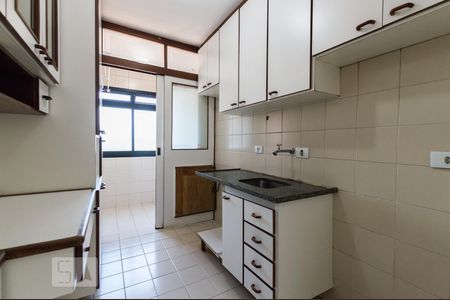 Cozinha de apartamento à venda com 2 quartos, 50m² em Vila Campesina, Osasco