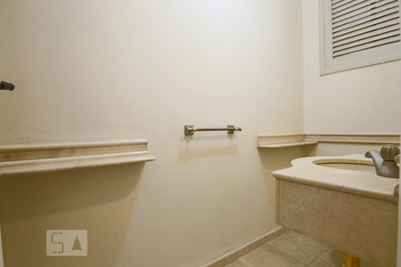 Lavabo de apartamento para alugar com 3 quartos, 180m² em Bela Vista, São Paulo