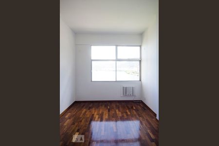 PRIMEIRO QUARTO de apartamento à venda com 3 quartos, 120m² em Lagoa, Rio de Janeiro