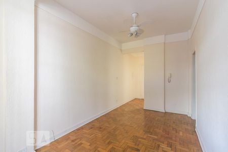 Apartamento para alugar com 77m², 1 quarto e sem vagaSala