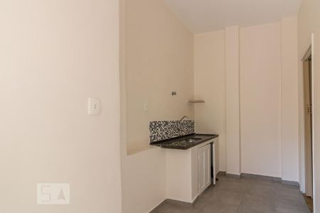 Cozinha de apartamento para alugar com 1 quarto, 77m² em Bela Vista, São Paulo