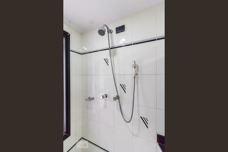 Apartamento à venda com 285m², 4 quartos e 4 vagas Apartamento à venda com 285m², 4 quartos e 4 vagasBanheiro da suíte 1