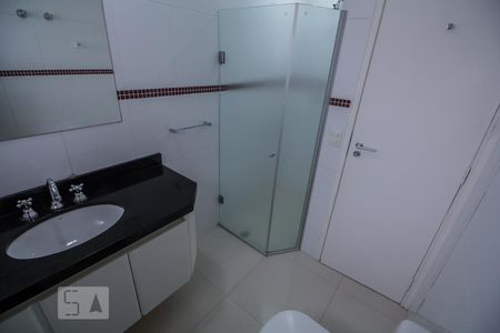 Banheiro de apartamento para alugar com 3 quartos, 104m² em Jardim Paulista, São Paulo