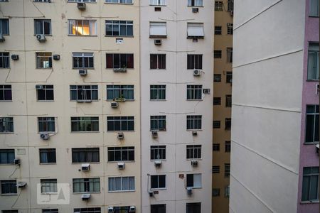 Vista da Sala de apartamento à venda com 1 quarto, 41m² em Copacabana, Rio de Janeiro