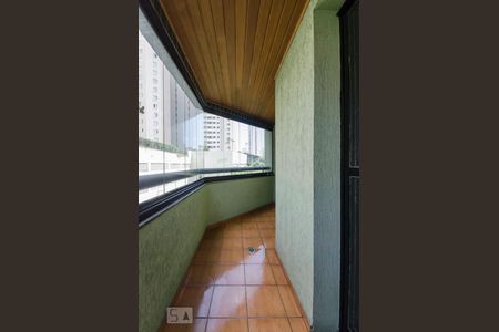 Sacada de apartamento à venda com 3 quartos, 103m² em Santa Teresinha, São Paulo