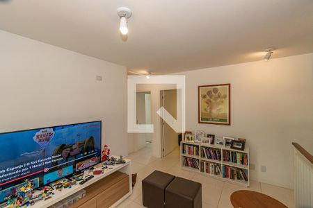 Sala de TV de casa à venda com 2 quartos, 172m² em Jardim das Paineiras, Campinas