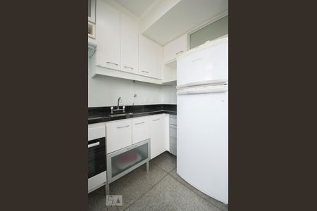Cozinha de apartamento para alugar com 1 quarto, 42m² em Campo Belo, São Paulo