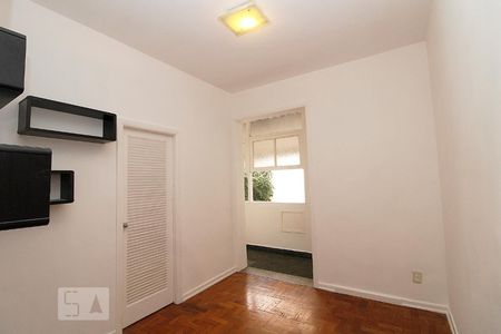 Sala. de apartamento para alugar com 1 quarto, 40m² em Copacabana, Rio de Janeiro