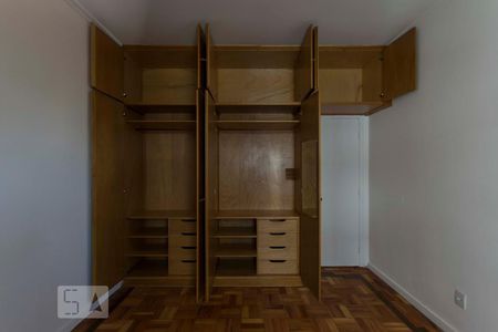 Quarto 2 (Armários) de apartamento para alugar com 3 quartos, 100m² em Liberdade, São Paulo