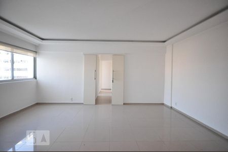 Sala de apartamento para alugar com 3 quartos, 70m² em Jardim Arpoador, São Paulo