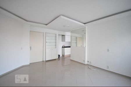 Sala de apartamento para alugar com 3 quartos, 70m² em Jardim Arpoador, São Paulo