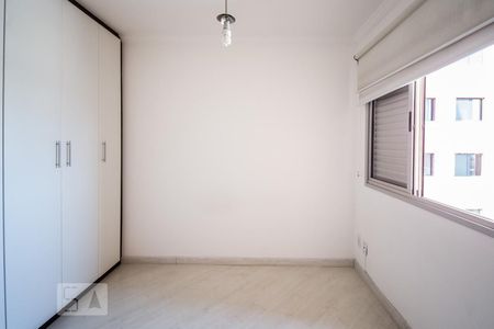 quarto 1 de apartamento para alugar com 2 quartos, 62m² em Santa Terezinha, São Bernardo do Campo