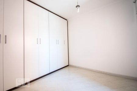 quarto 1 de apartamento para alugar com 2 quartos, 62m² em Santa Terezinha, São Bernardo do Campo