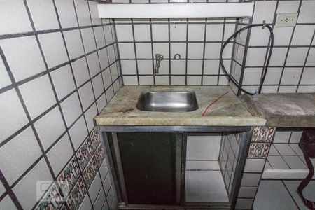 Cozinha de apartamento para alugar com 1 quarto, 40m² em República, São Paulo