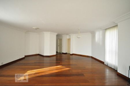 Sala de apartamento à venda com 4 quartos, 160m² em Vila Suzana, São Paulo