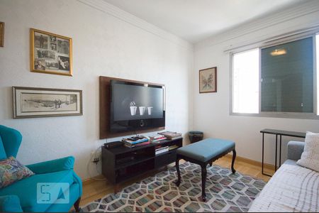 Apartamento à venda com 70m², 1 quarto e 1 vagaSala