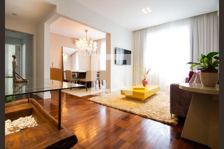 Sala de apartamento para alugar com 2 quartos, 100m² em Leblon, Rio de Janeiro