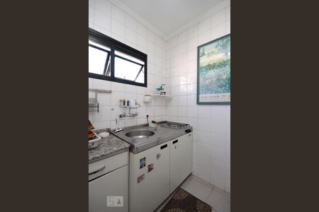 Cozinha de apartamento para alugar com 1 quarto, 45m² em Consolação, São Paulo
