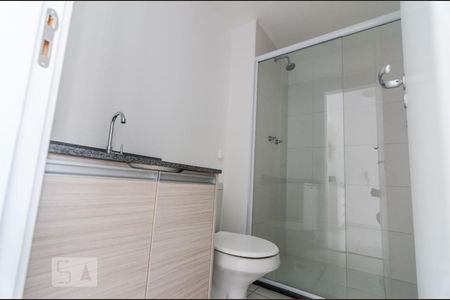 Banheiro de apartamento para alugar com 1 quarto, 32m² em Brás, São Paulo