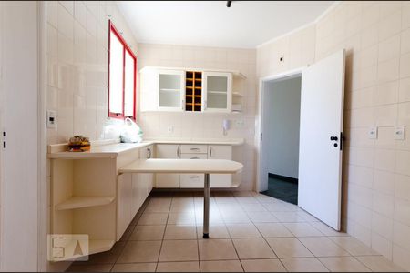 Cozinha de apartamento para alugar com 4 quartos, 171m² em Centro, Campinas