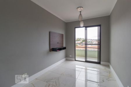 Sala de apartamento à venda com 3 quartos, 67m² em Km 18, Osasco