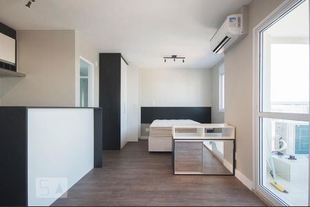 Suíte de kitnet/studio à venda com 1 quarto, 38m² em Jardim das Acácias, São Paulo