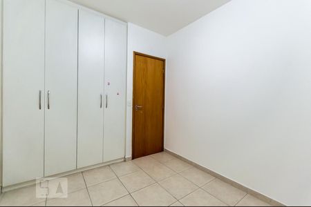 Quarto 2 de apartamento à venda com 3 quartos, 80m² em Alphaville Industrial, Barueri