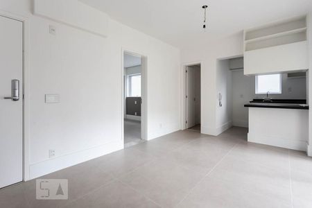 Sala de apartamento para alugar com 1 quarto, 50m² em Jardim Europa, São Paulo