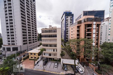 Vista de apartamento à venda com 1 quarto, 50m² em Jardim Europa, São Paulo